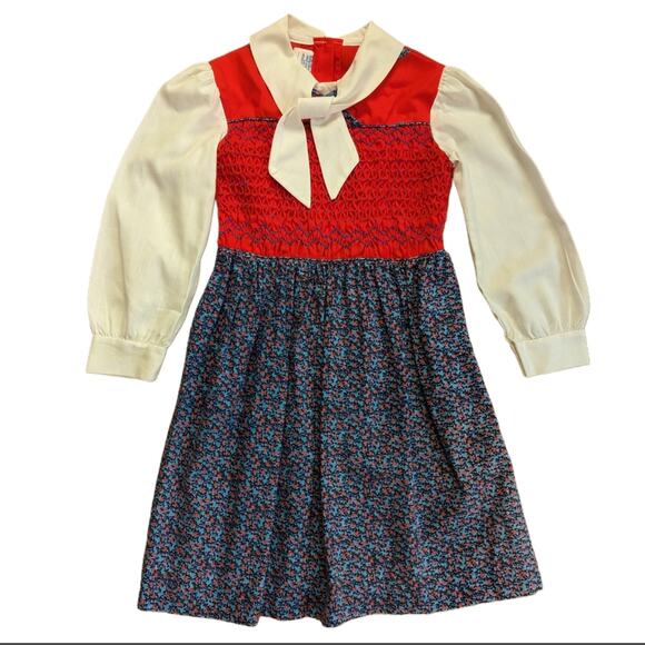 Polly Flinders Other - Vintage Polly Flinders Hand Smocked Tie Collar Long Sleeve Floral Dress